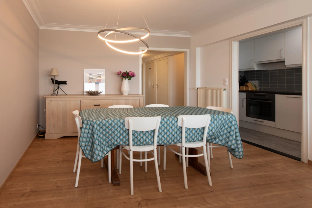 Appartement aan ORLY / 702