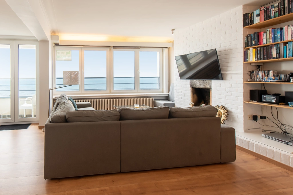 Appartement aan ORLY / 702