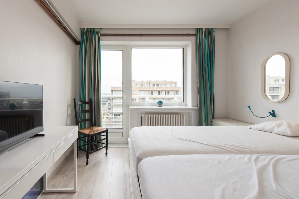 Appartement aan ORLY / 702