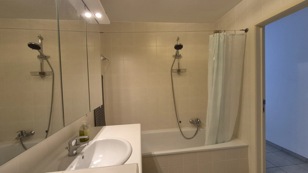 Appartement aan HADISE / 0102