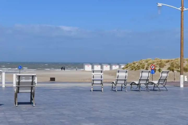 Nieuwpoort-bad:  lastminute 26/5 tot 30/5 vakantieappartement 1-4 personen groot terras