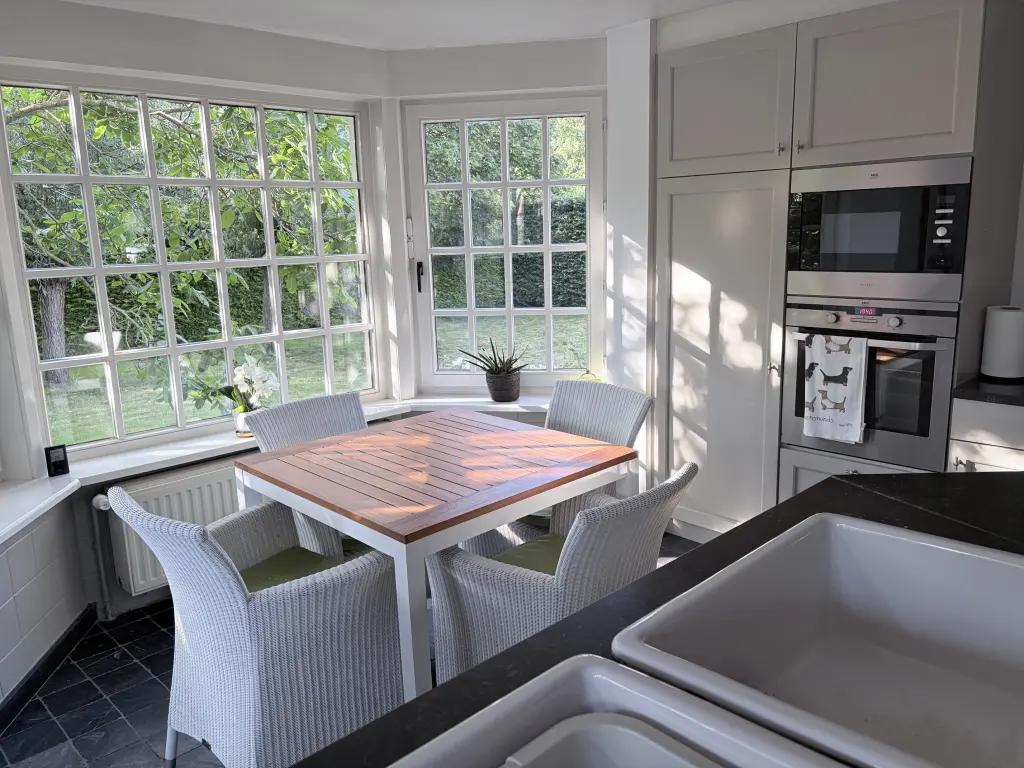 Cosy Cottage by Marleen met grote tuin