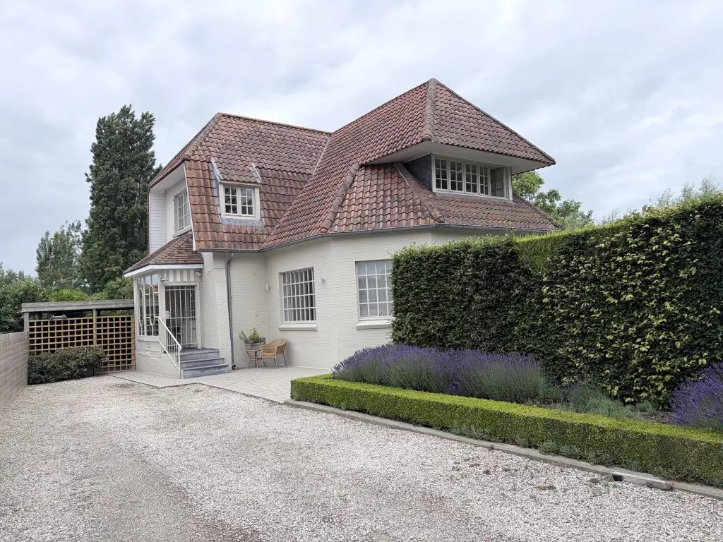 Cosy Cottage by Marleen met grote tuin