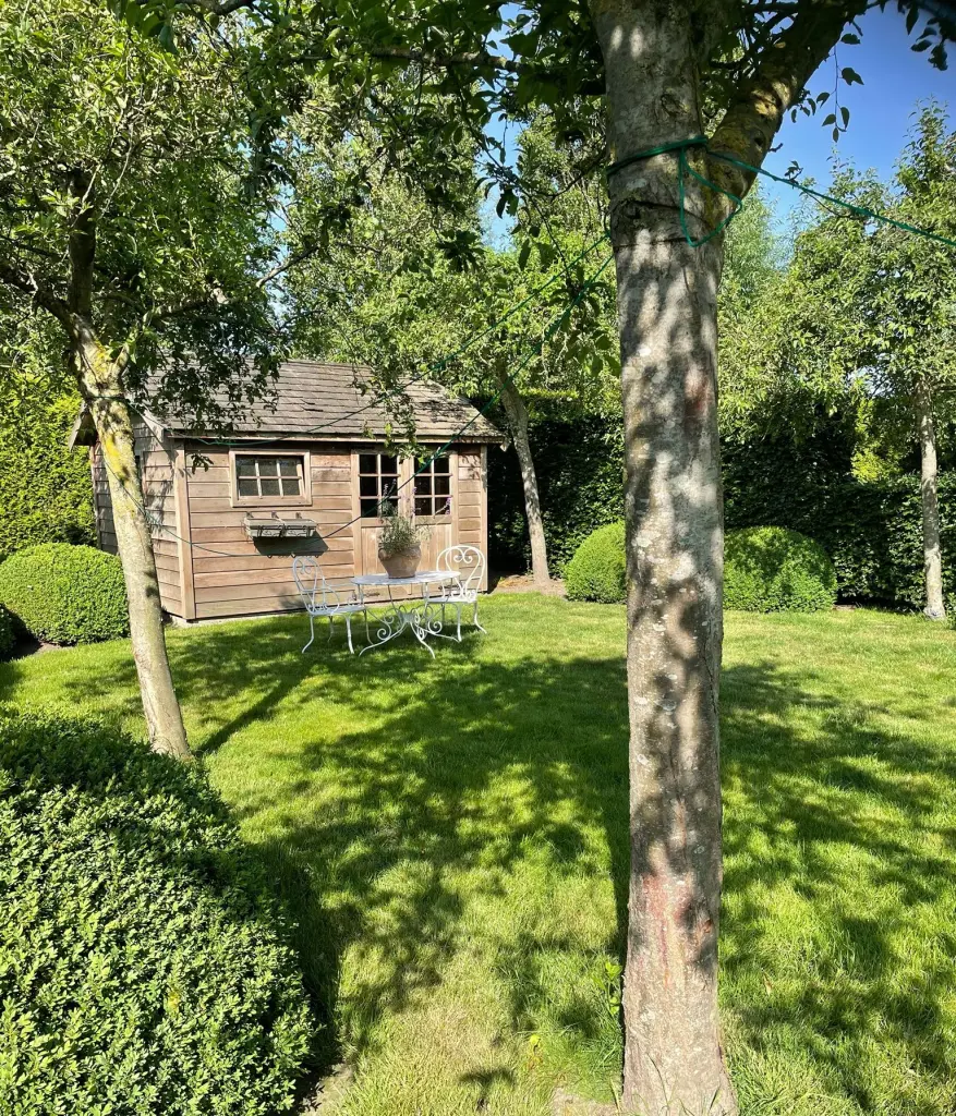 Cosy Cottage by Marleen met grote tuin
