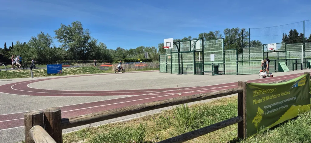 Provence - Vaucluse - Charmant vakantiehuis voor 2-5 personen, 2 slaapkamers, airconditioning, tuin in een rustige residentie