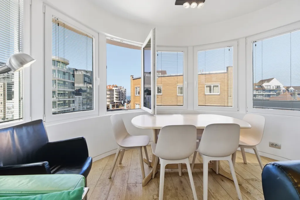 Appartement 'Seabase' in Sint-Idesbald nabij de zee