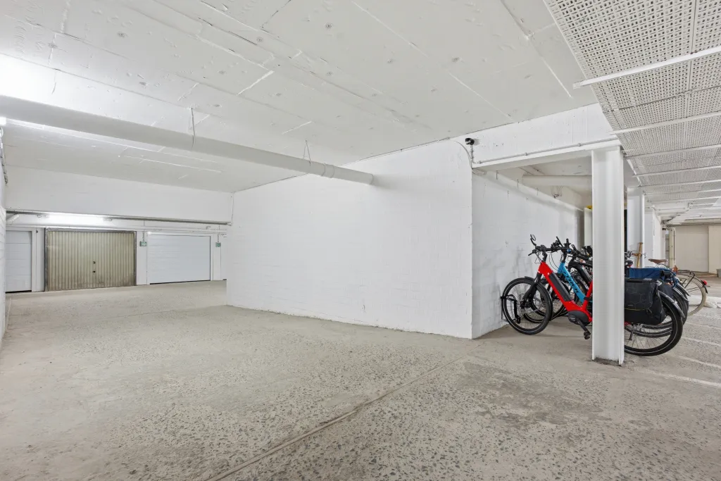 Appartement Estran – Frontaal Zeezicht op de Zeedijk in Sint-Idesbald